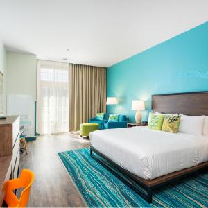 King Room with Balcony