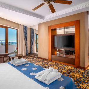 Suite with Sea View