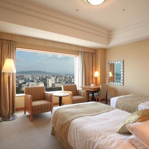 Standard Twin Room (11F-19F) - Non-Smoking