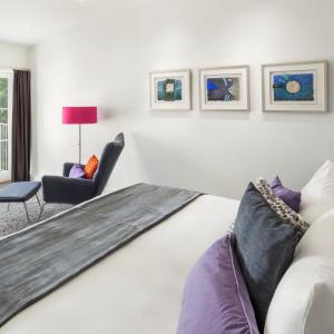 Deluxe Suite with Spa Bath