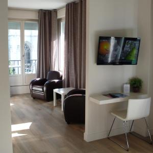 Queen Suite