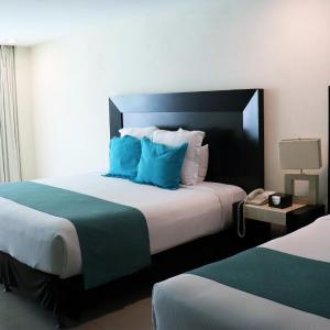 Superior Twin Room with Garden View