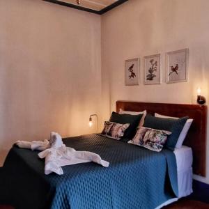 Deluxe Queen Suite