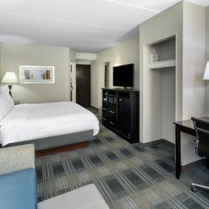 Standard King Room with Sofa Bed