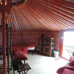 Tent (6 Adults) 