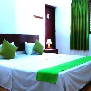 Deluxe Family Suite