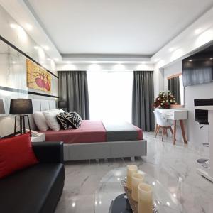 Junior Suite with Pool View