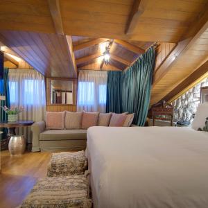 King Room with Lake View