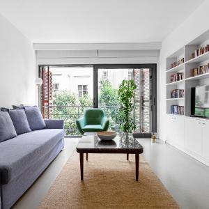 Stylish One Bedroom (A13)