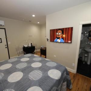 Deluxe King Suite