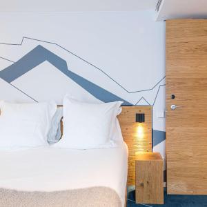 Privilege Queen Room