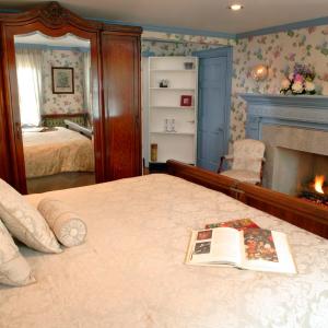 King Room with Spa Bath