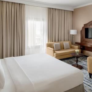Junior King Suite with Living Area - Non-Smoking
