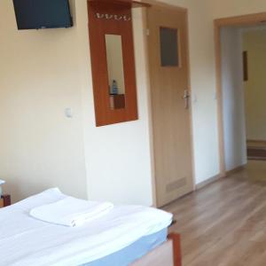 Quadruple Room with Private Bathroom