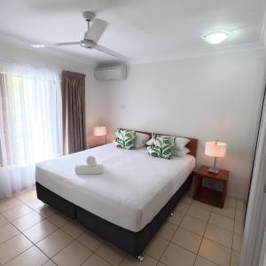 Two-Bedroom Apartment with Spa Bath