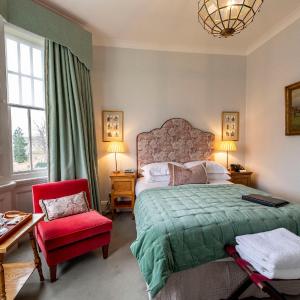 Club double room with private bathroom
