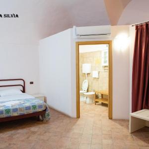 Economy Quadruple Room