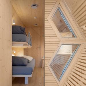 Twin Cabin with Shared Bathroom