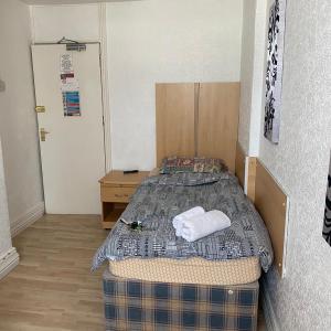 Standard Double Room with Shared Bathroom