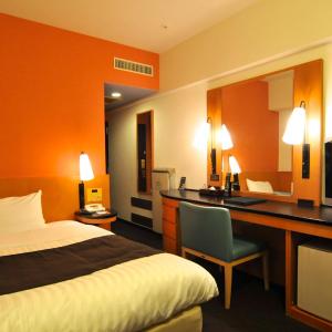 Small Double Room - Non-Smoking with Breakfast