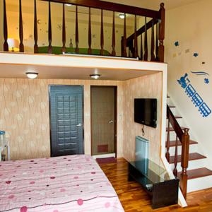 Quadruple Room with Mountain View