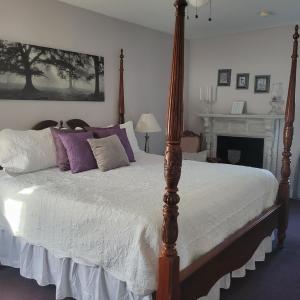 King Room with Spa Bath