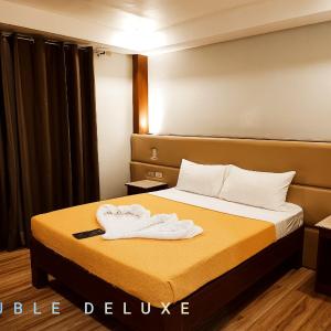 Deluxe Double Room (2 Adults + 1 Child)