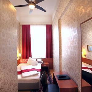 Large Single Room