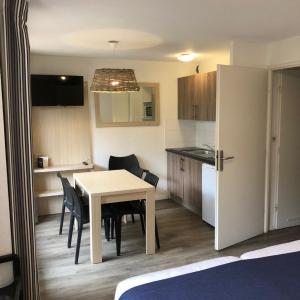Family Room (6 People)