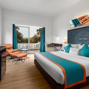 Premium Room with Balcony & with Happy Hours-1+1 offer on Alcoholic Beverages, 15% Off on Laundry service, Complimentary In-Room Refreshments featuring Cookie Platter , 15% off on Food & Beverage services