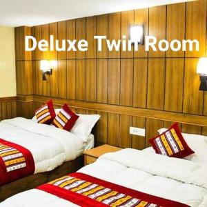 Deluxe Double or Twin Room with Balcony