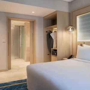 Superior One Bedroom Pool View Suite