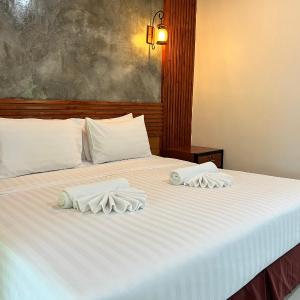 Deluxe Double or Twin Room with Balcony