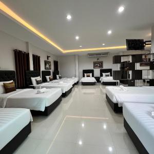 Mixed Dormitory Room
