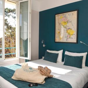 Small Double Room- Garden Side