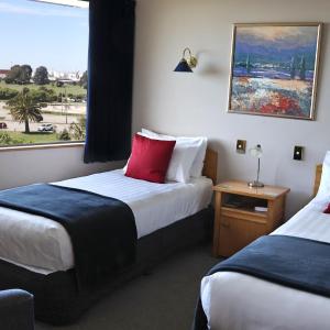 Spa Two Bedroom Suite with Seaview