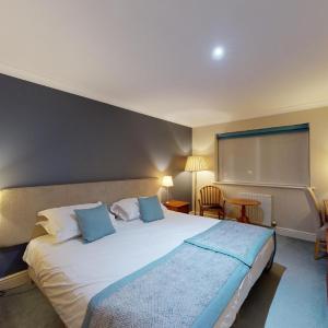 Budget Double - Internal facing