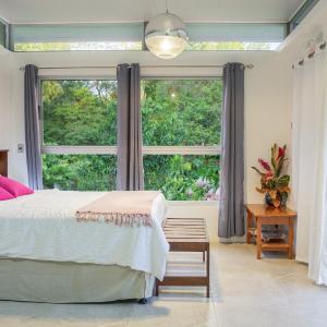 Bungalow with Garden View