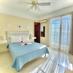 Two-Bedroom Apartment with Sea View