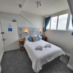 Small Double Room - Upper Floor