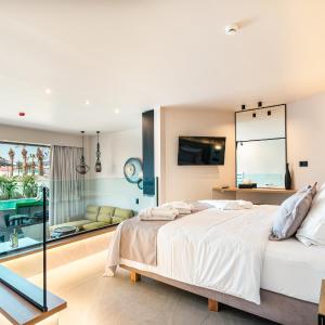 Suite with Private Pool