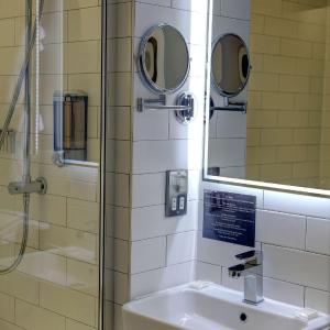Standard Room with One Double Bed and One Single Bed - Non-Smoking