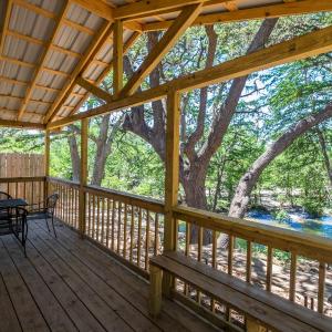 Two-Bedroom Cabin with Two King Beds - Sofa Bed