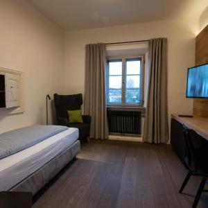 Single Room with Shower