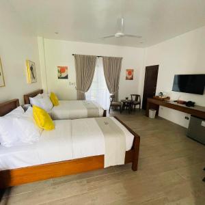 Deluxe Double Room with Balcony