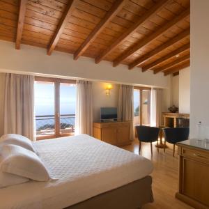 Junior Suite with Fire Place