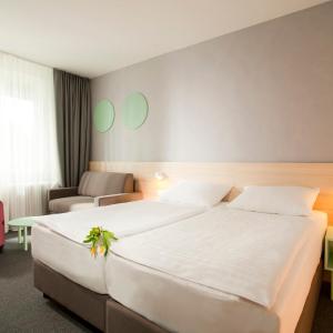 Superior Double Room with Balcony and Pool View