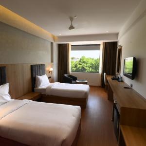 Deluxe Double or Twin Room