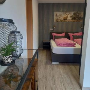 Basic Triple Room