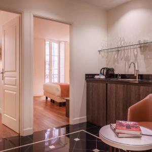 Family Room (2 bedrooms)